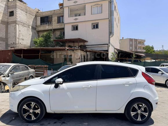 2011 FORD FİESTA 1.4 TDCİ KLİMA AKTİF