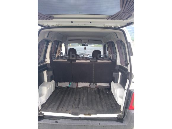 Sahibinden Peugeot Partner 1.9 D 2004 Model