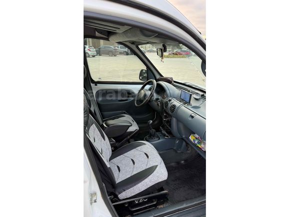 Sahibinden Renault Kangoo Express 1.9 DTi 2000 Model  227 km Beyaz