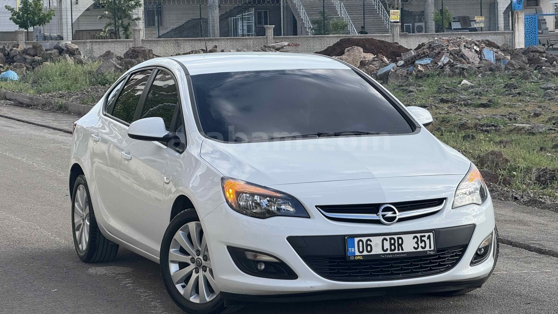 Galeriden Opel Astra 1.4 T Edition Plus 2020 Model Diyarbakır 62.000 km Beyaz 3