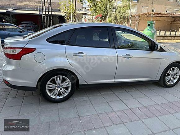 2012 MODEL FOCUS DÜŞÜK KM BAKIMLI...