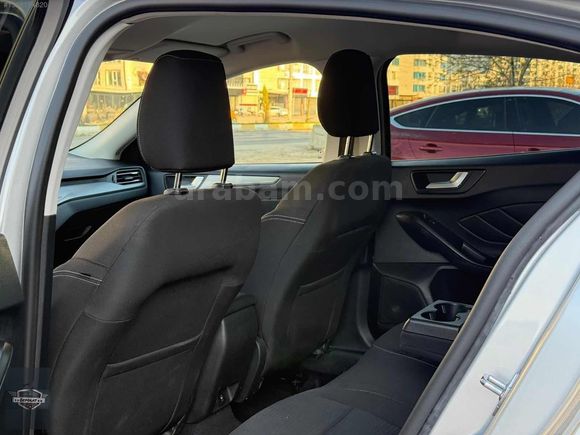 2023 FOCUS BENZİN 1.0 E.BOOST TİTANİUM X 83'KM HATASIZ BOYASIZ