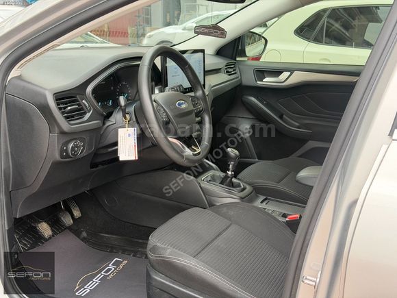 2023 FORD FOCUS TİTANİUM STİL-HATASIZ-GARANTİLİ-SERVİS BAKIMLI