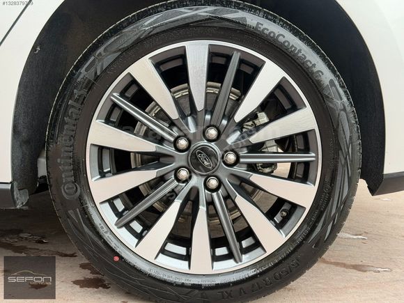 2023 FORD FOCUS TİTANİUM STİL-HATASIZ-GARANTİLİ-SERVİS BAKIMLI