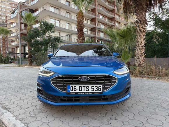 2023 FORD FOCUS 53.000 KM DE TİTANYUM X YENİ KASA