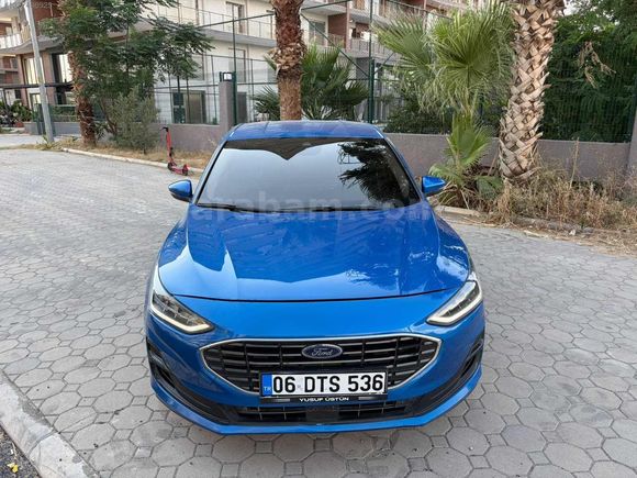 2023 FORD FOCUS 53.000 KM DE TİTANYUM X YENİ KASA