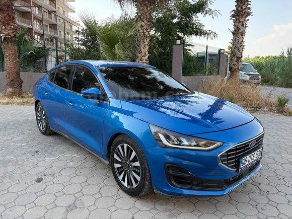 2023 FORD FOCUS 53.000 KM DE TİTANYUM X YENİ KASA
