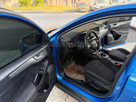 2023 FORD FOCUS 53.000 KM DE TİTANYUM X YENİ KASA