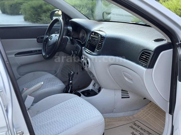 DERİCİ AUTO'DAN SANRUFLU 1.4 ACCENT ERA