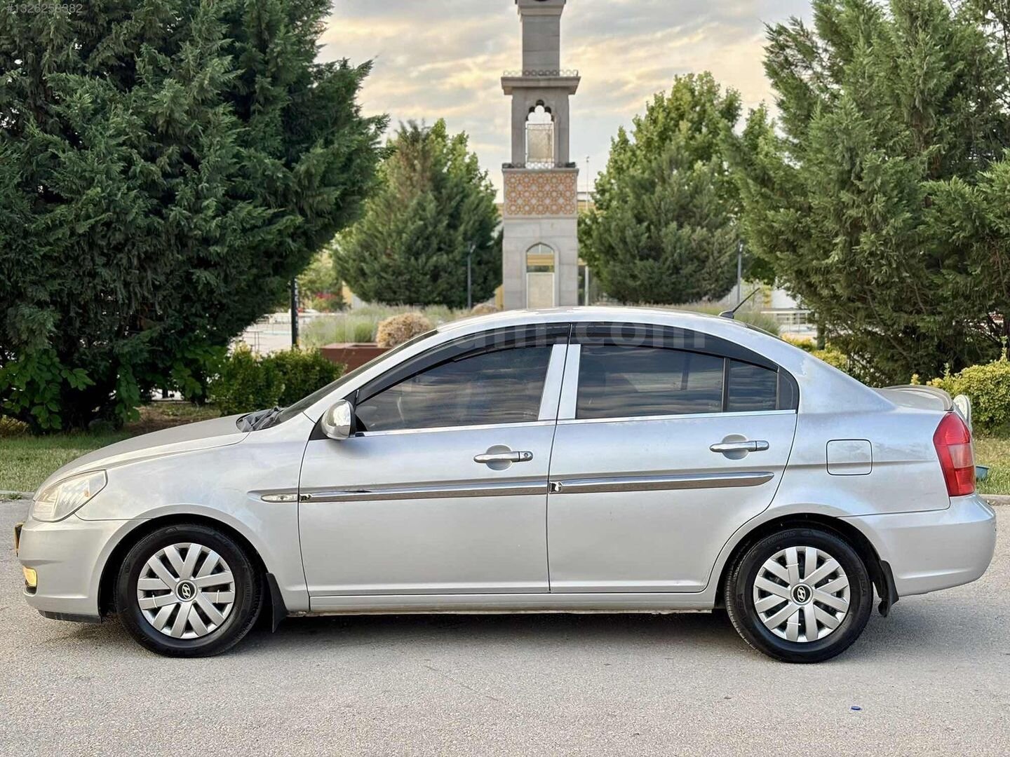 Galeriden Hyundai Accent Era 1.4 Team 2010 Model Ankara 269.000 km Gri 5