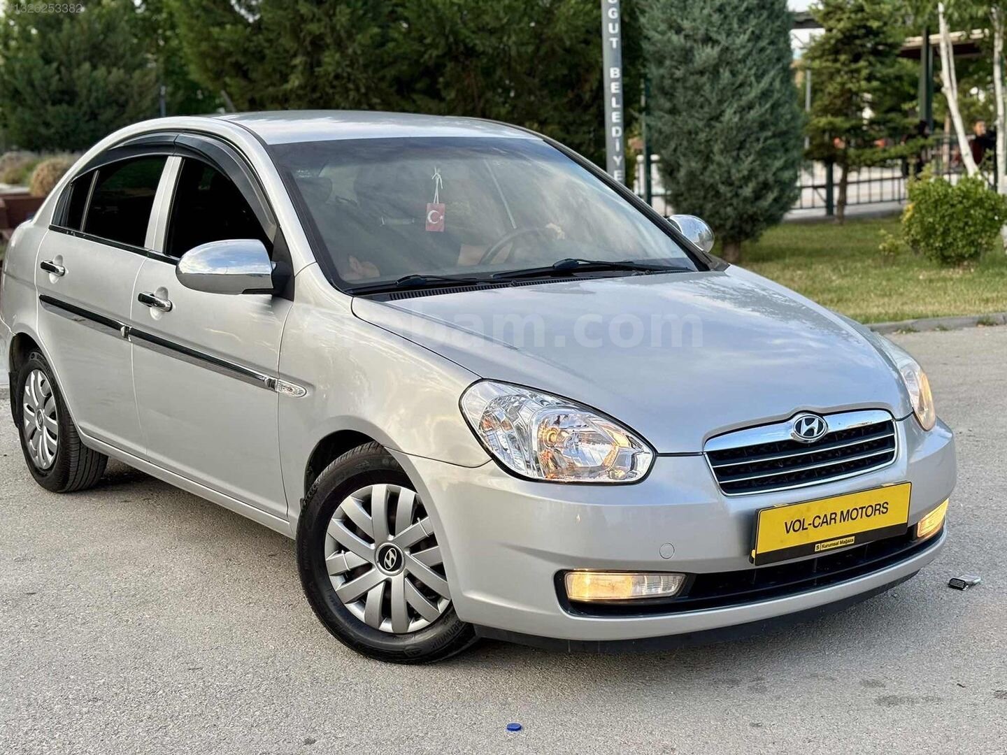Galeriden Hyundai Accent Era 1.4 Team 2010 Model Ankara 269.000 km Gri 3