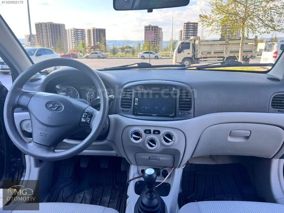 TAKASA AÇIK MASRAFSIZ 135 BİN KM de Accent Era 1.4 Team