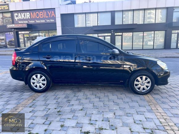 TAKASA AÇIK MASRAFSIZ 135 BİN KM de Accent Era 1.4 Team