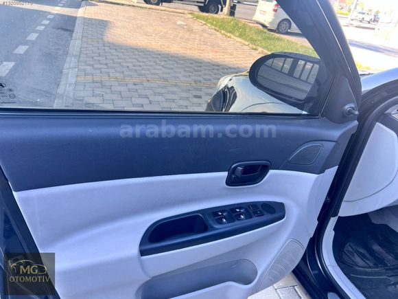 TAKASA AÇIK MASRAFSIZ 135 BİN KM de Accent Era 1.4 Team