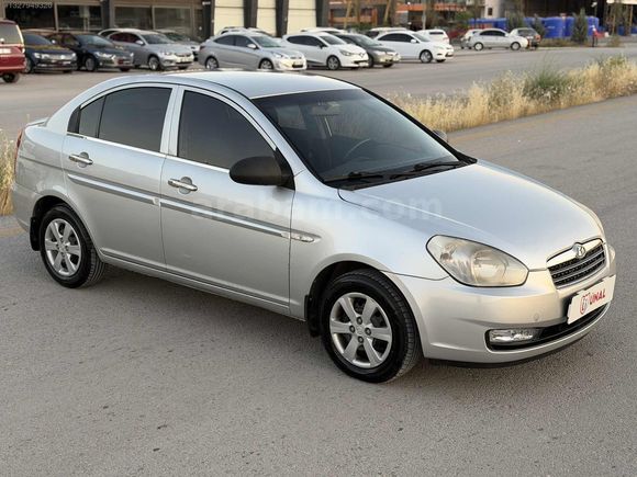 ACCENT ERA 1.4 otomatik 159.000 km