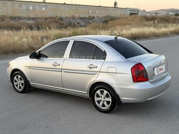 ACCENT ERA 1.4 otomatik 159.000 km