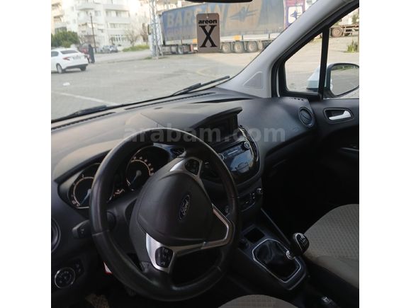 SAHİBİNDEN SATILIK BAKIMLI FORD COURIER 2022