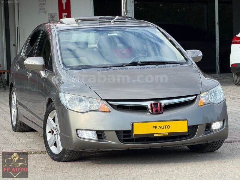 Galeriden Honda Civic 1.6i VTEC Elegance 2007 Model Adana 268.000 km Gri