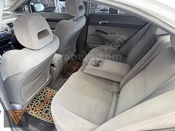 HONDA CİVİC 1.6İVTEC ELEGANCE VSA LI KARTA TAKSİT