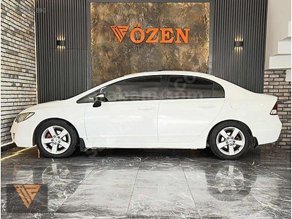 HONDA CİVİC 1.6İVTEC ELEGANCE VSA LI KARTA TAKSİT