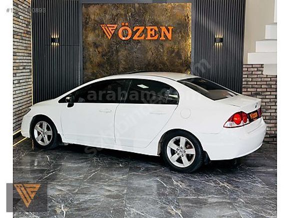 HONDA CİVİC 1.6İVTEC ELEGANCE VSA LI KARTA TAKSİT