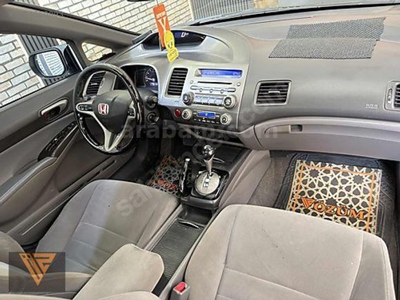 HONDA CİVİC 1.6İVTEC ELEGANCE VSA LI KARTA TAKSİT