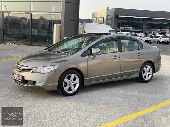 OTOMATİK BİNİCİSİNE TERTEMİZ BAKIMLI