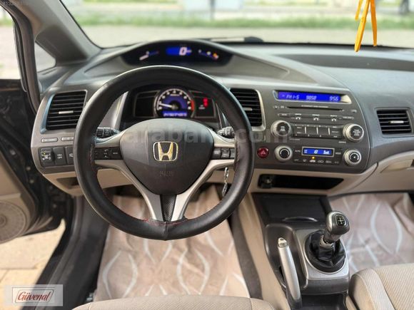 GÜVENAL'DAN 2010 HONDA CİVİC 1.6 ELEGANCE HATASIZ BOYASIZ
