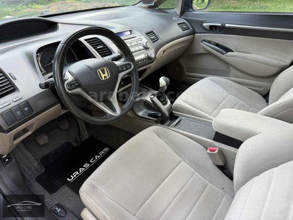2011 Düşük Km Sanruflu Honda FD6 Elegance Tertemiz