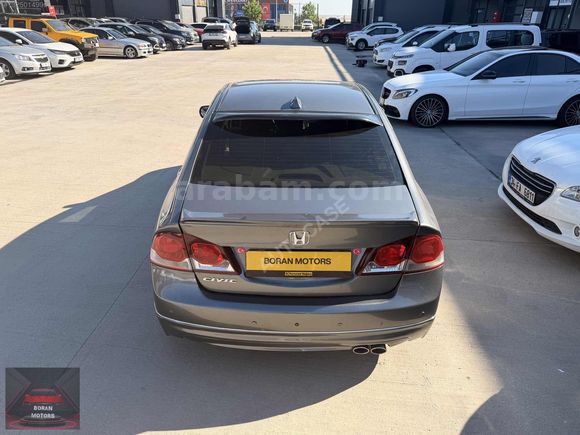 HONDA CİVİC OTOMATİK TEMİZ BAKIMLI 1.6 İVTEC 2011