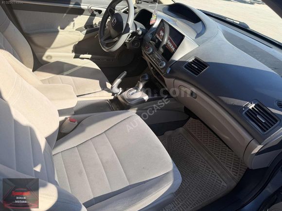 HONDA CİVİC OTOMATİK TEMİZ BAKIMLI 1.6 İVTEC 2011