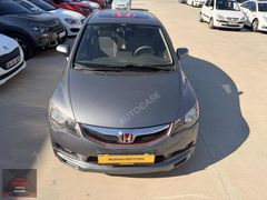 HONDA CİVİC OTOMATİK TEMİZ BAKIMLI 1.6 İVTEC 2011