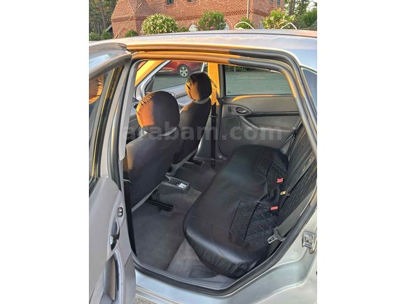 Sahibinden Ford Focus 1.6 Ghia 2001 Model 