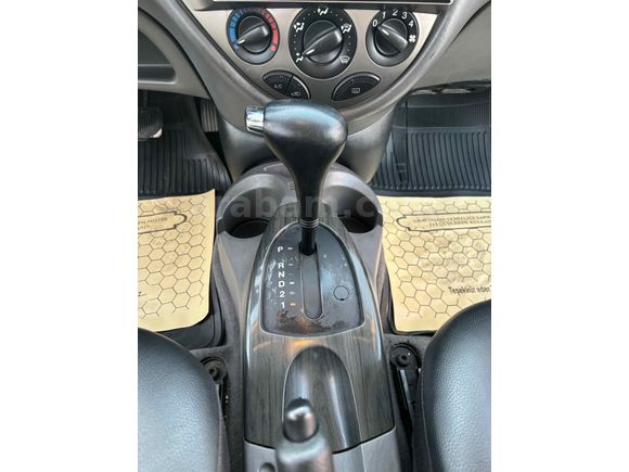 Sahibinden Ford Focus 1.6 Ghia 2001 Model 