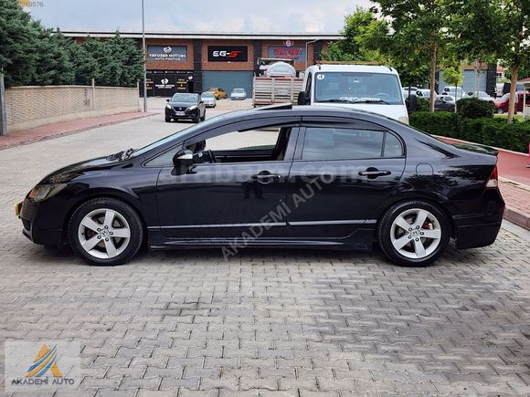 AKADEMİ AUTO DAN OTOMATİK ELEGANCE CİVİC DEĞİŞENSİZ
