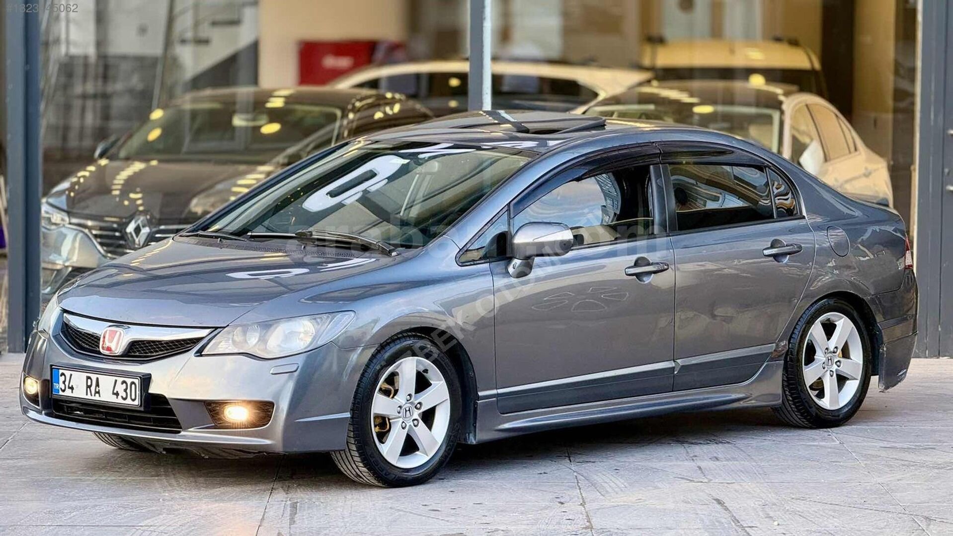 Galeriden Honda Civic 1.6i VTEC Elegance 2011 Model Niğde 230.000 km Gri 4
