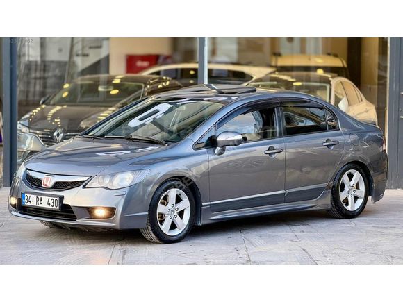 2011 HONDA CİVİC 1.6 İVTEC ELEGANCE VSA'LI HATASIZ DEĞİŞENSİZ