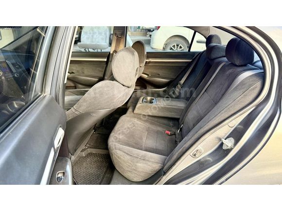 2011 HONDA CİVİC 1.6 İVTEC ELEGANCE VSA'LI HATASIZ DEĞİŞENSİZ