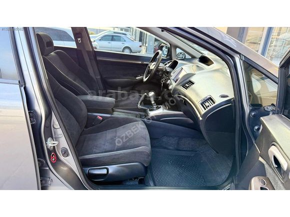 2011 HONDA CİVİC 1.6 İVTEC ELEGANCE VSA'LI HATASIZ DEĞİŞENSİZ
