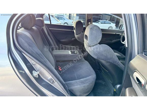2011 HONDA CİVİC 1.6 İVTEC ELEGANCE VSA'LI HATASIZ DEĞİŞENSİZ