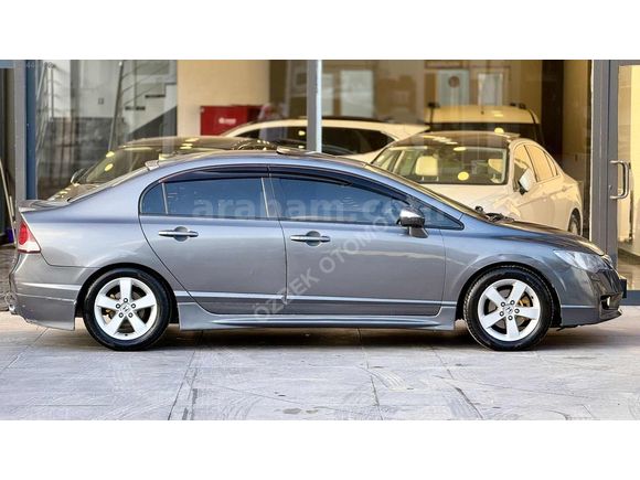 2011 HONDA CİVİC 1.6 İVTEC ELEGANCE VSA'LI HATASIZ DEĞİŞENSİZ