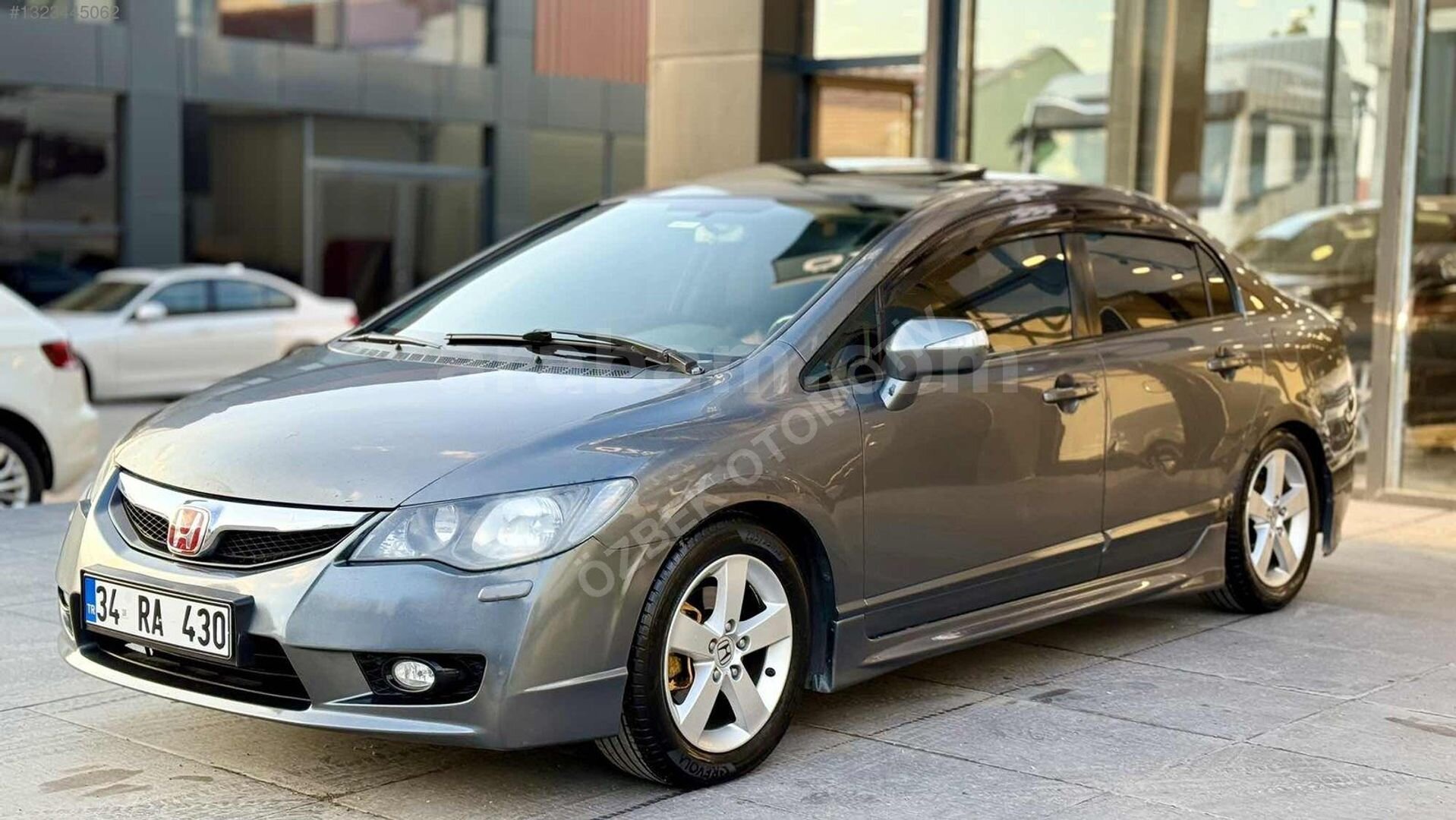 Galeriden Honda Civic 1.6i VTEC Elegance 2011 Model Niğde 230.000 km Gri 6