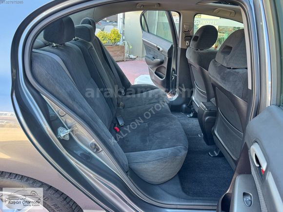 2011 HONDA CİVİC 1.6 İ-VTEC 125HP ELEGANCE 191.000 KM HATASIZ