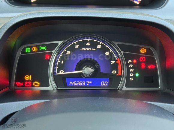 HATASIZ CİVİC 145.000km ELEGANCE OTOMATİK SUNROOF