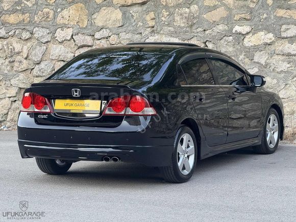 HATASIZ CİVİC 145.000km ELEGANCE OTOMATİK SUNROOF