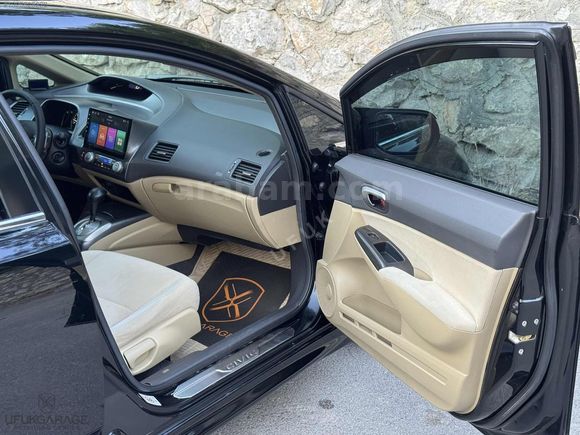 HATASIZ CİVİC 145.000km ELEGANCE OTOMATİK SUNROOF