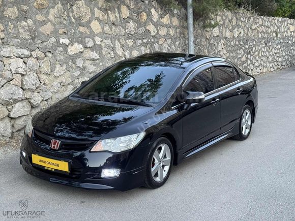 HATASIZ CİVİC 145.000km ELEGANCE OTOMATİK SUNROOF