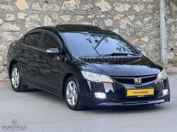 HATASIZ CİVİC 145.000km ELEGANCE OTOMATİK SUNROOF