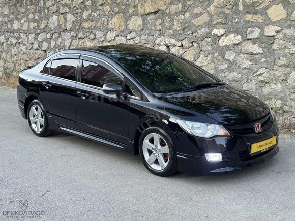 HATASIZ CİVİC 145.000km ELEGANCE OTOMATİK SUNROOF