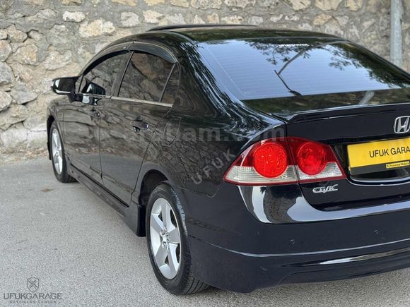 HATASIZ CİVİC 145.000km ELEGANCE OTOMATİK SUNROOF